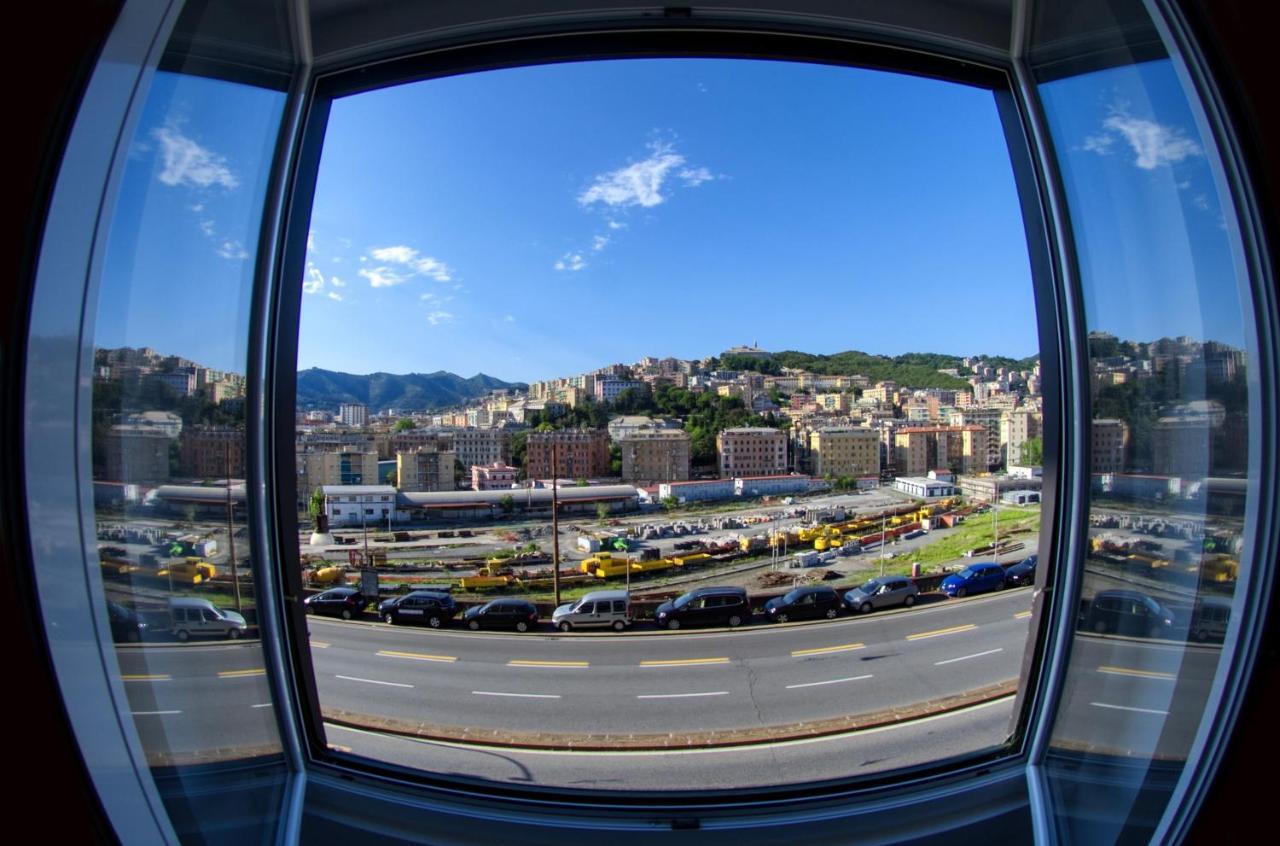 Eleven Homestay Genoa
